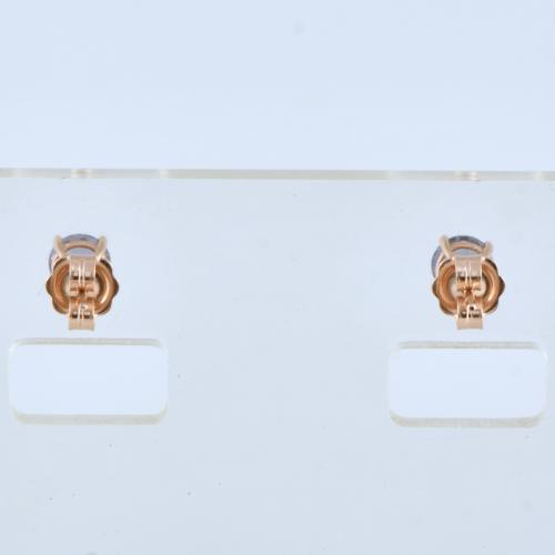 Pendientes dormilonas con iolitas.