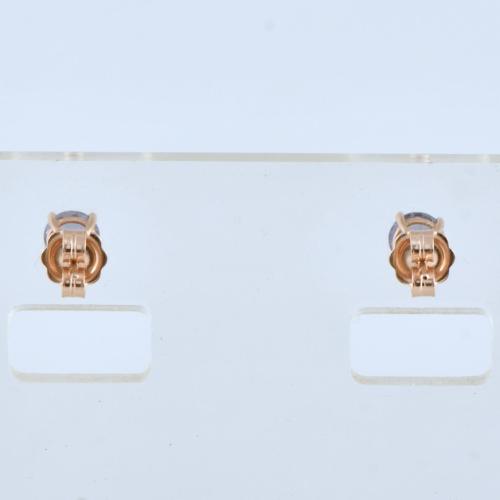 Pendientes dormilonas con iolitas.