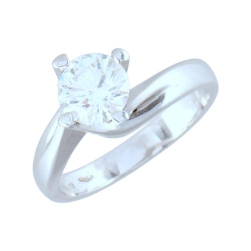 Anillo solitario con diamante.
