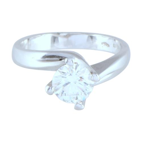 Diamond soliatire ring.
