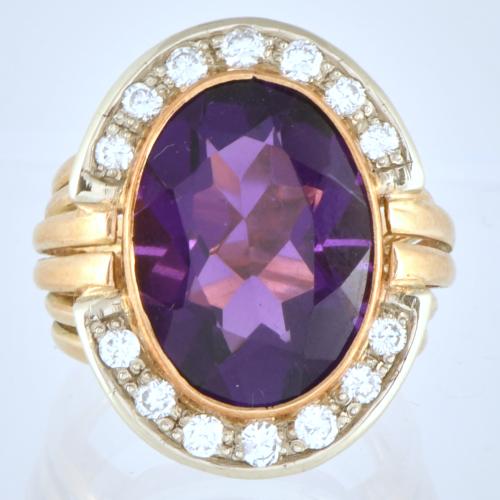 Anillo años 60 con amatista y diamantes.
