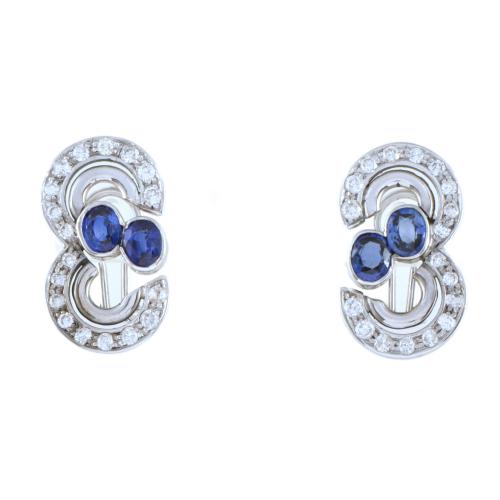 Pendientes con zafiros y diamantes.