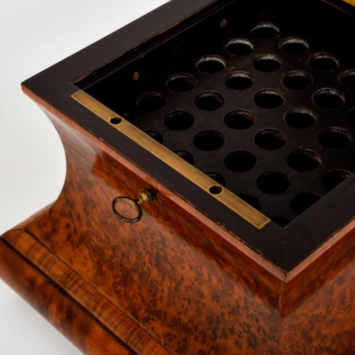 ESCUELA FRANCESA, FIN. SIGLO XIX. Caja purera, estilo Napol