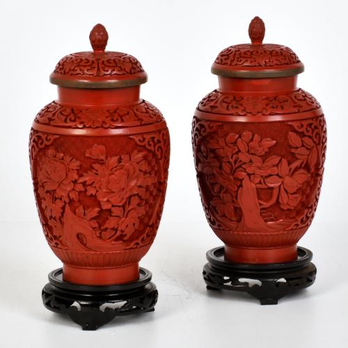 Pair of Chinese jars, early 20th century