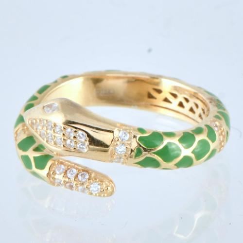 Sortija en forma de serpiente con esmalte y circonitas.