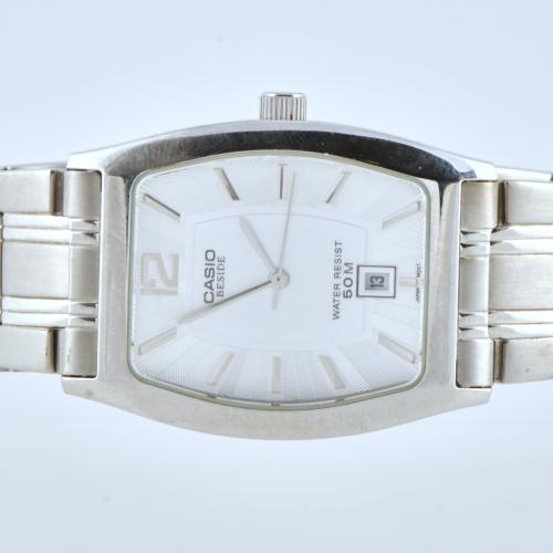 CASIO BEM 106D, Reloj de pulsera.