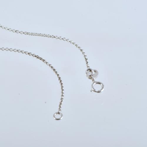 Collar y colgante con solitario de diamante