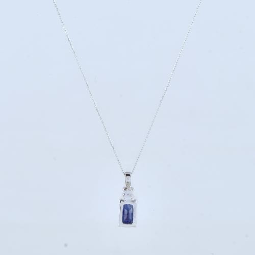 Collar con colgante de zafiro y diamante.