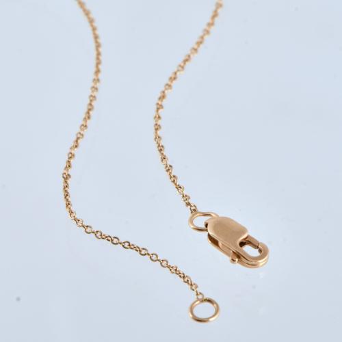 Collar con colgante en forma de búho.