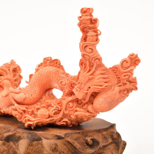 ESCUELA CHINA, SIGLO XX. Figura de dragón