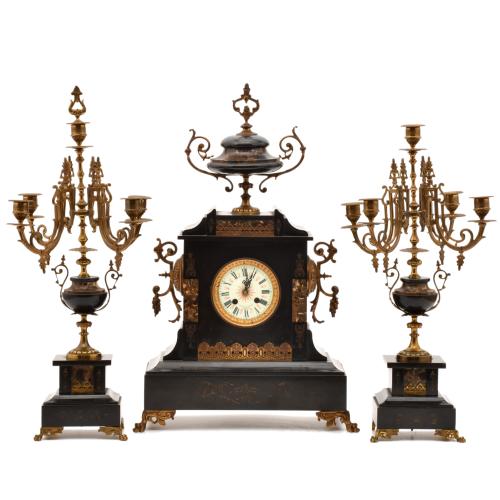 Reloj y candelabros Belle Epoque, circa 1900.