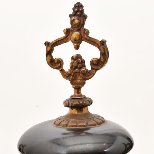 Reloj y candelabros Belle Epoque, circa 1900.