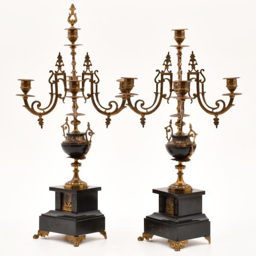 Reloj y candelabros Belle Epoque, circa 1900.