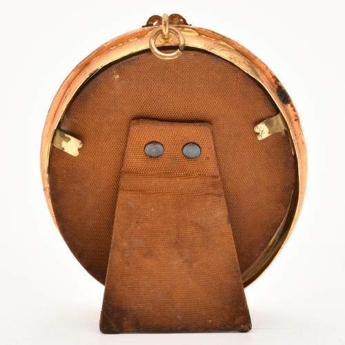 SIGUIENDO MODELOS DE FABERGÉ. Marco.