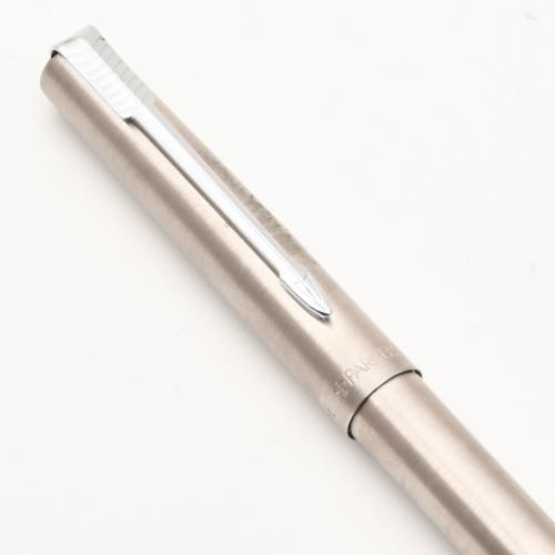 PARKER fountain pen and ballpoint pen set.