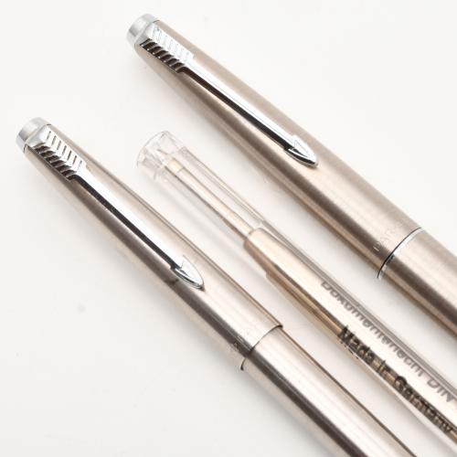 Fountain pen and ballpoint pen.