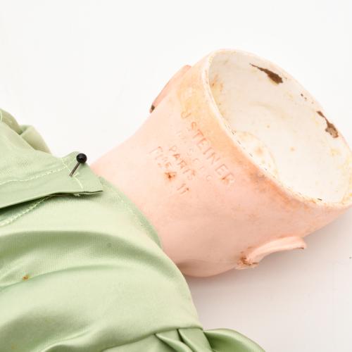 JULES NICOLAS STEINER (1832 - 1902). Porcelain doll, model 