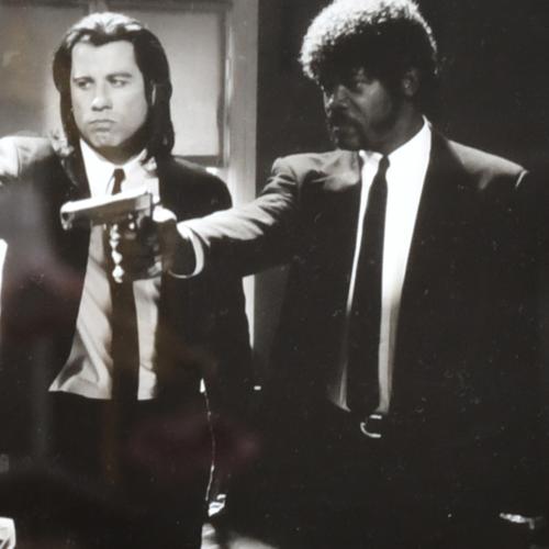 Linda R. Chen. Samuel L. Jackson y John Travolta. Pulp Fict