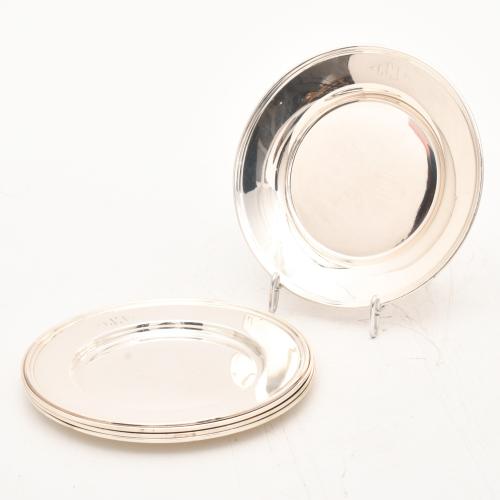 Miscelánia de objetos de sobremesa.