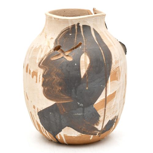 AGUSTÍ PUIG (1957). Ceramic vase painted with faces in prof