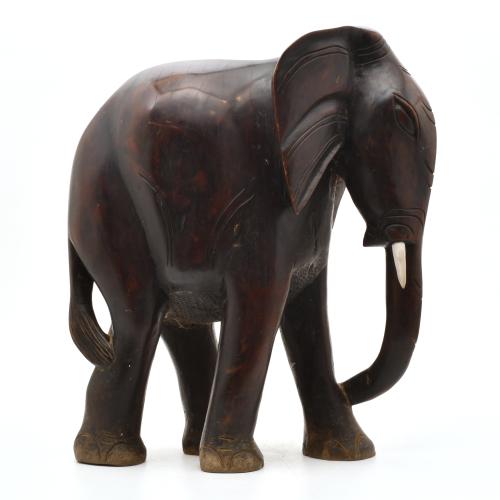 ESCUELA AFRICANA, SIGLO XX.   Elefante.