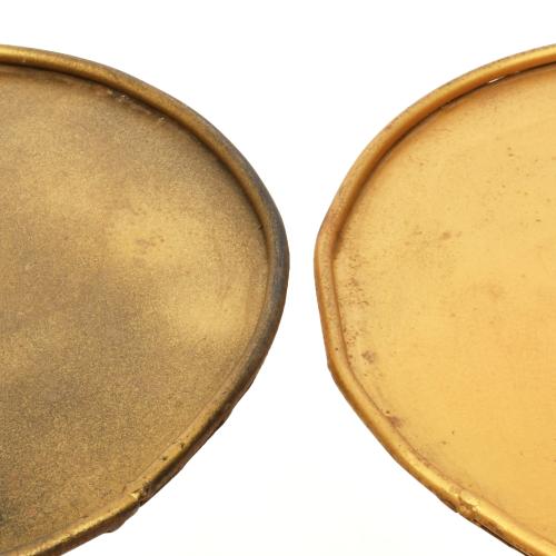 Pareja de mesas auxiliares. 