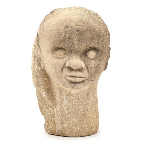 ESCUELA AFRICANA, SIGLO XX.   Busto femenino.