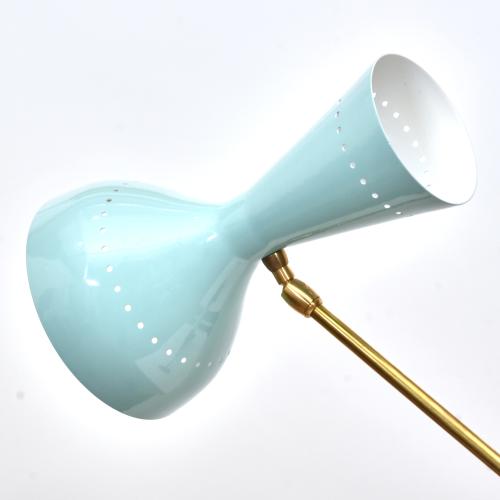 Lámpara de sobremesa italiana, med. siglo XX. 