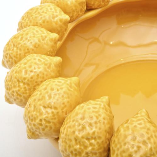 SIGUIENDO MODELOS DE BORDALLO PINHEIRO. Pareja de centros d