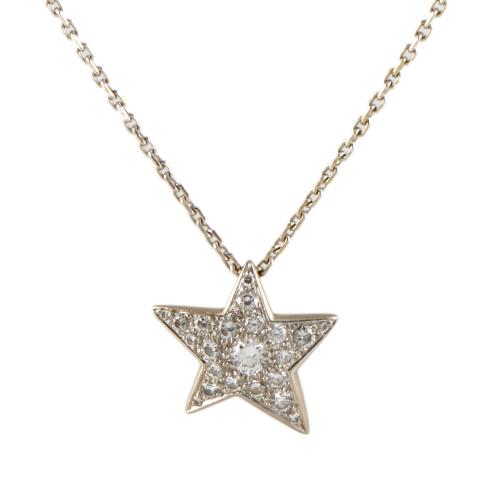 Necklace with ‘Còmete’ pendant.