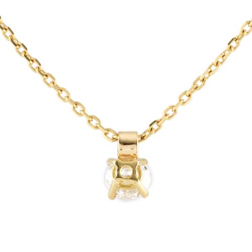 Collar con colgante solitario con diamante de laboratorio.