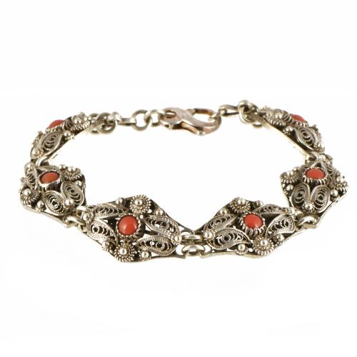 Pulsera estilo art nouveau con coral.