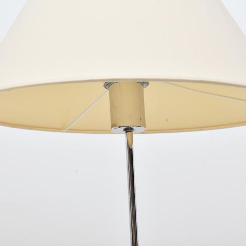 JAUME TRESSERRA (BARCELONA, 1943) Lámpara de suelo regulabl