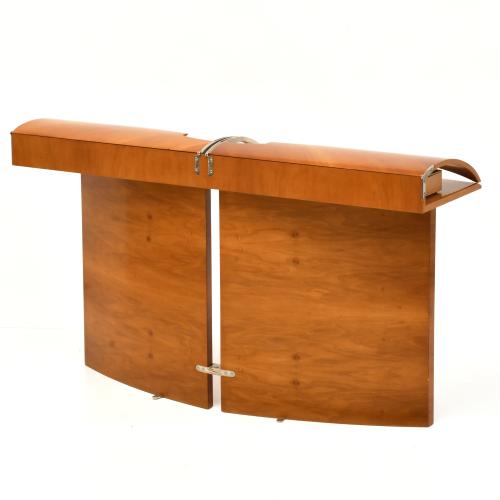 JAUME TRESSERRA (BARCELONA, 1943) ‘Butterfly’ desk.