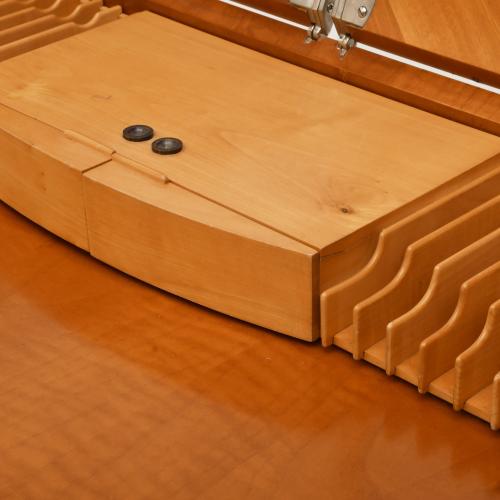 JAUME TRESSERRA (BARCELONA, 1943) ‘Butterfly’ desk.