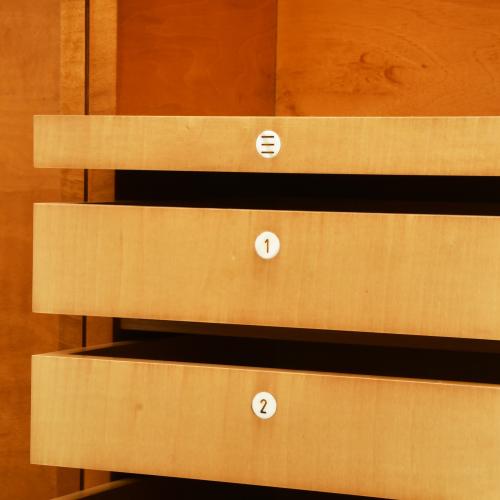 JAUME TRESSERRA (BARCELONA, 1943) Chiffonier "Tecla".