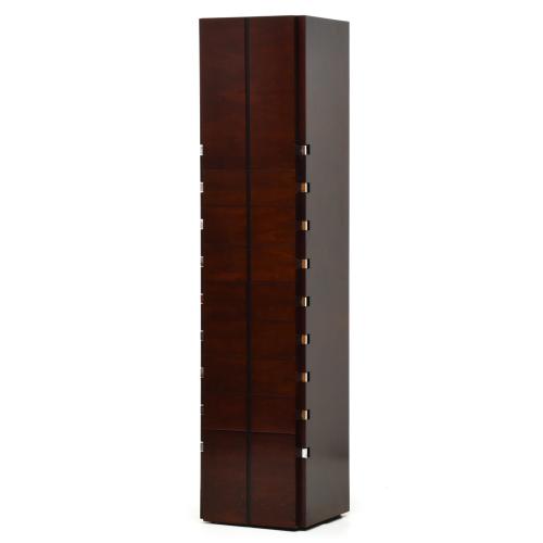 JAUME TRESSERRA (BARCELONA, 1943) Chiffonier.