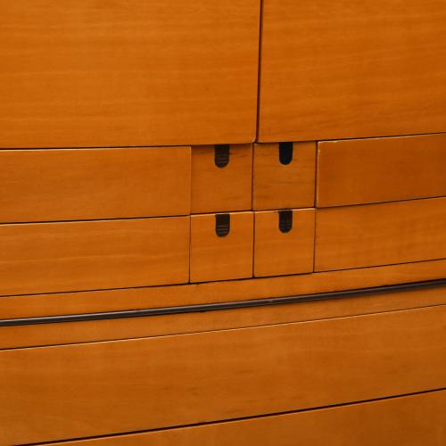 JAUME TRESSERRA (BARCELONA, 1943) Mueble buffet "Samuro".