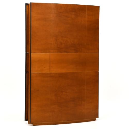 JAUME TRESSERRA (BARCELONA, 1943) Mueble buffet "Samuro".