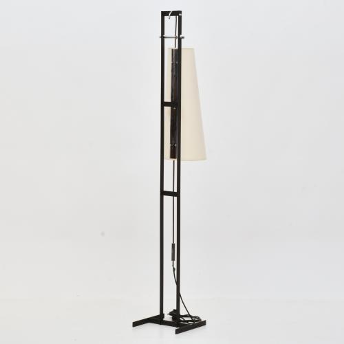 JAUME TRESSERRA (BARCELONA, 1943) Conical floor lamp.