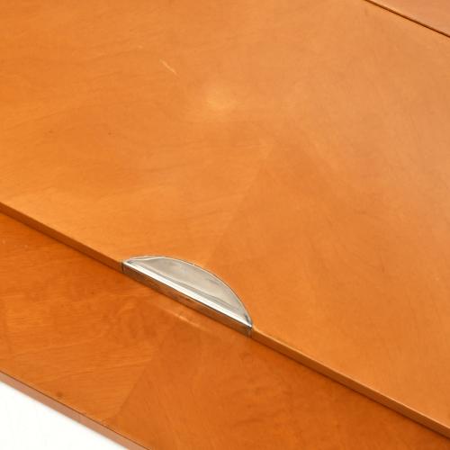 JAUME TRESSERRA (BARCELONA, 1943) ‘Carpett’ table-top desk.