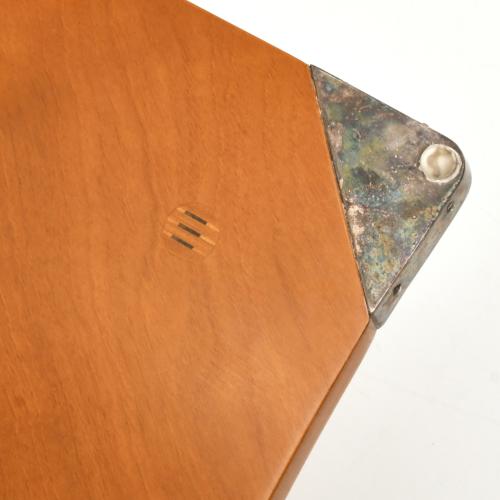 JAUME TRESSERRA (BARCELONA, 1943) ‘Carpett’ table-top desk.