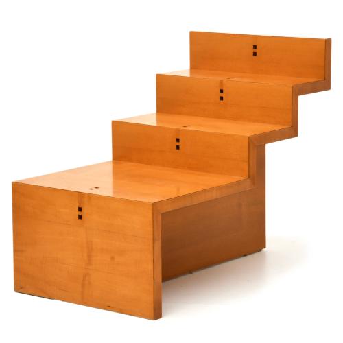 JAUME TRESSERRA (BARCELONA, 1943) Side table.