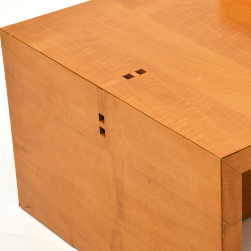 JAUME TRESSERRA (BARCELONA, 1943) Side table.