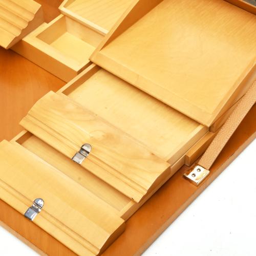 JAUME TRESSERRA (BARCELONA, 1943) ‘Carpett’ tabletop desk.