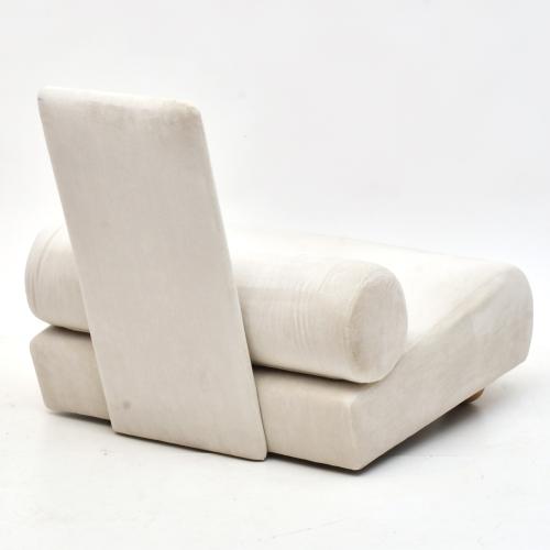 JAUME TRESSERRA (BARCELONA, 1943) Low armchair.