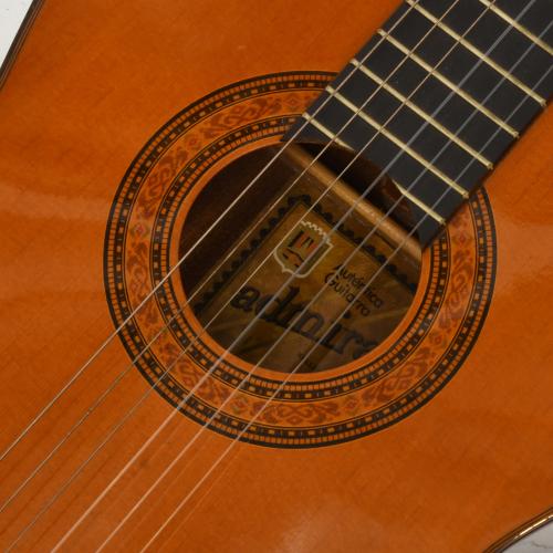 ENRIQUE KELLER, Guitarra