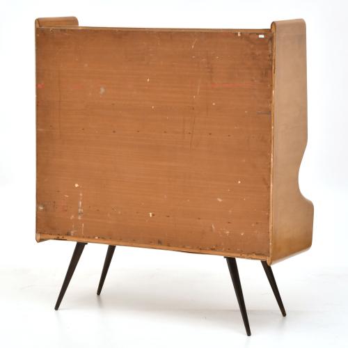 ESCUELA ITALIANA, SIGLO XX. SIGUIENDO MODELOS DE ICO PARISI