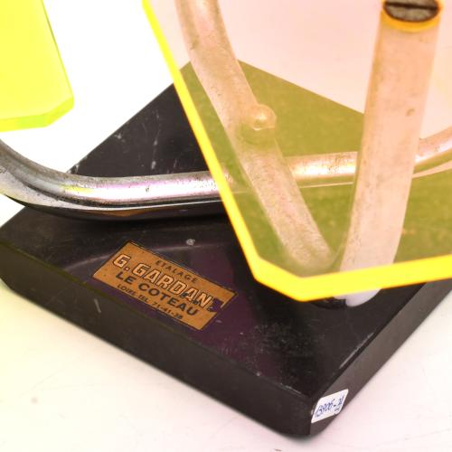 SIGUIENDO MODELOS DE LA ESCUELA DE MEMPHIS, bandeja auxilia