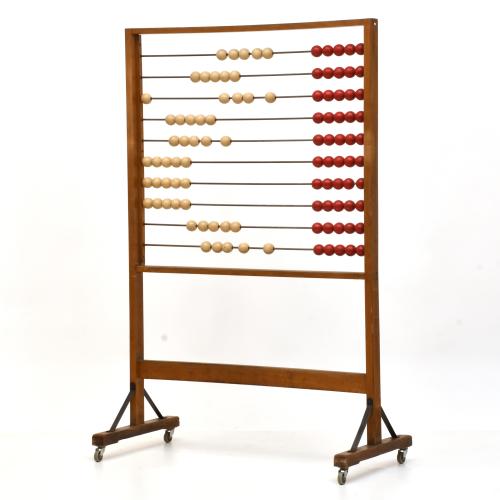 Abacus gigante, circa 1970.